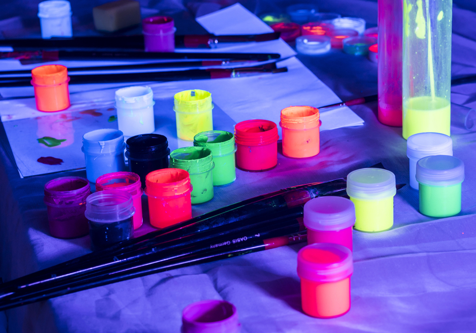 Workshop Blacklight Painting in Van Gogh stijl (16+)
